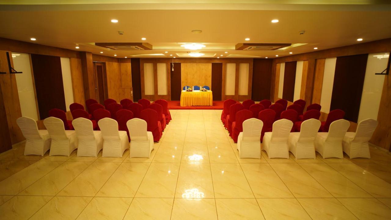 Regenta Central Somnath, Bhalpara Extérieur photo
